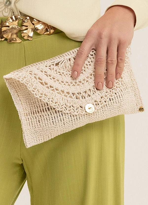 Gris - Bolsa Clutch em Crochê Bege