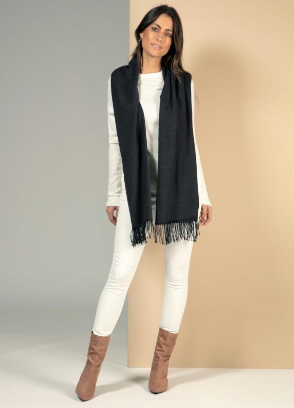 Quintess - Cachecol Preto com Franjinhas 2