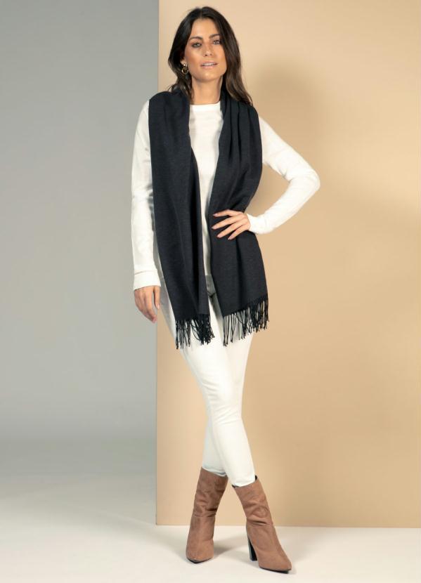 Quintess - Cachecol Preto com Franjinhas 3