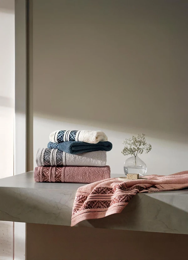 Karsten - Toalha de Banho Braga Cinza 2