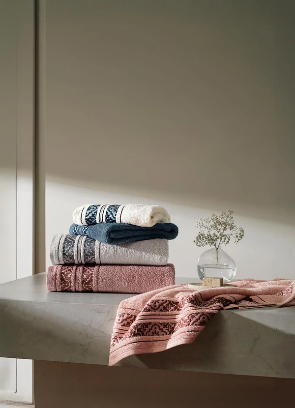 Karsten - Toalha de Banho Braga Ivory/Azul 3