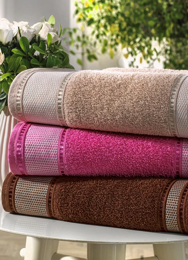 Lar e Lazer - Toalha de Banho Marrom 1 Peça 3