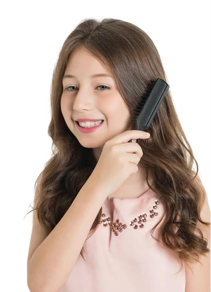 Lar e Lazer - Escova de Cabelo Preta Girls - LAR E LAZER