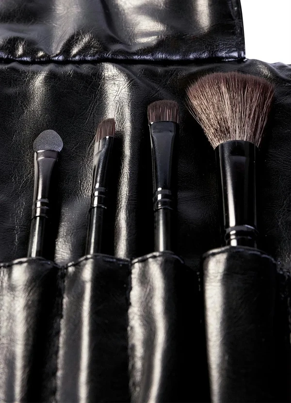 Mundo Lar - Kit Pincéis com Estojo Preto 7 Peças 3