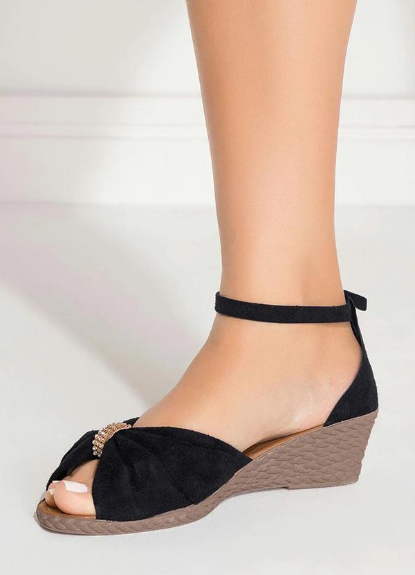 Outlet - Sandália Anabela Preta com Detalhe de Strass 5