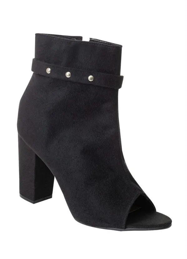 Perfecta - Ankle Boot Preta em Camurça Sintética