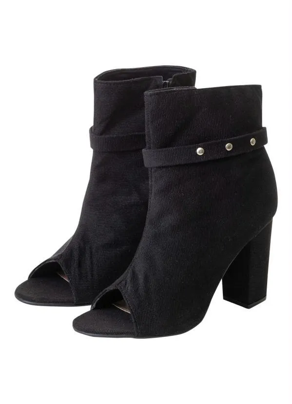 Perfecta - Ankle Boot Preta em Camurça Sintética 4