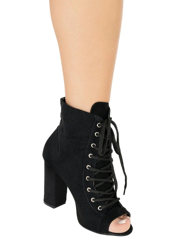 Perfecta - Ankle Boot Preto em Camurça 7