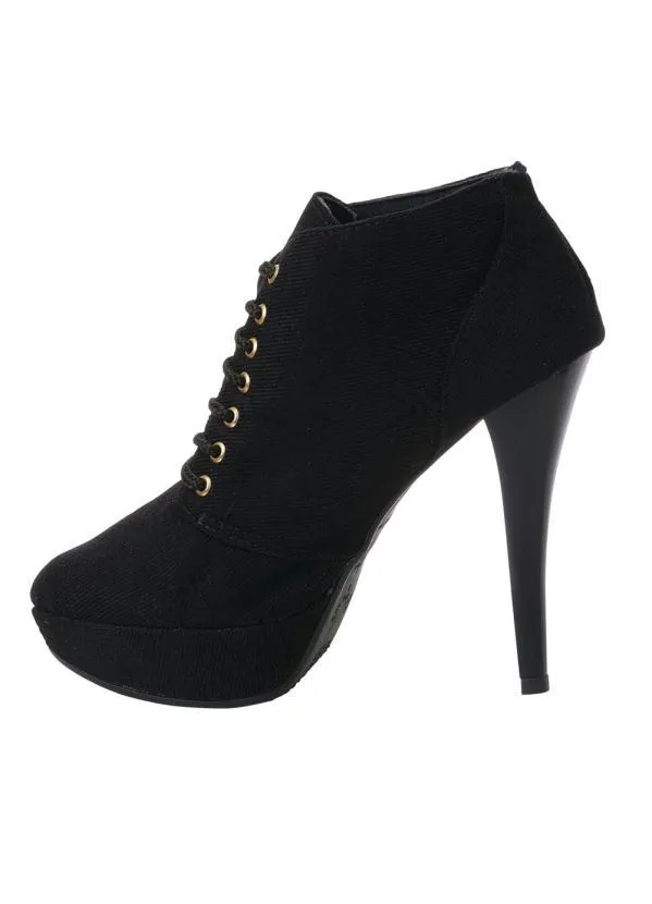 Perfecta - Ankle Boot Preto em Camurça