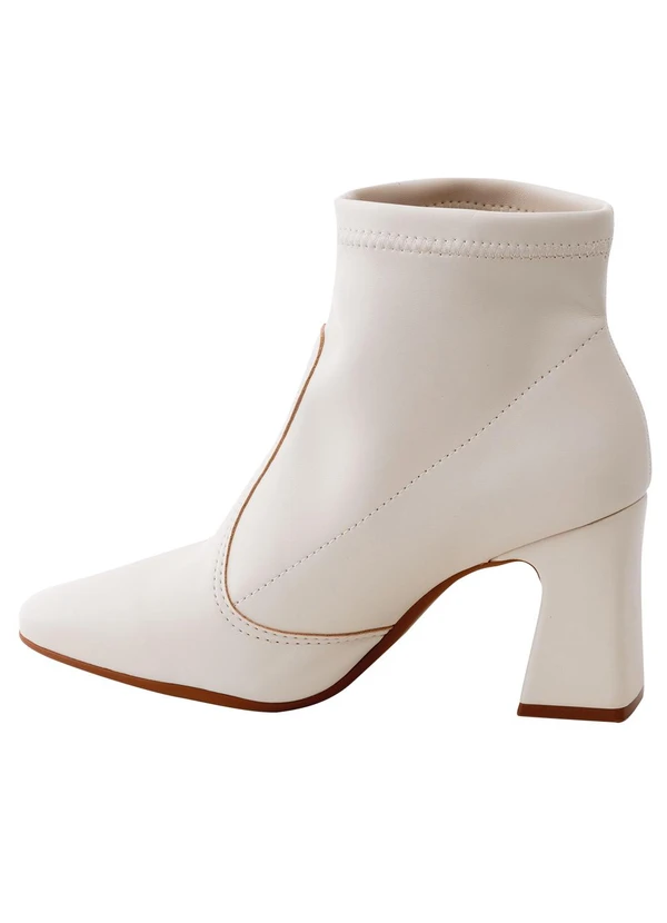 Bota Beira Rio Off White em Sintético Multimarcas