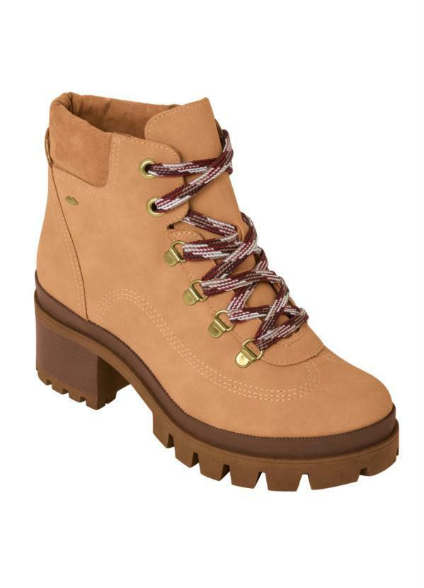 Dakota - Bota Dakota Bege com Solado Tratorado