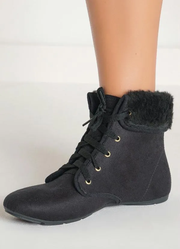 Perfecta - Bota Preta com Pelos no Cano 5