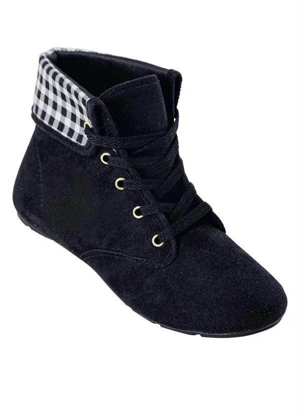 Perfecta - Bota Preto em Camurça