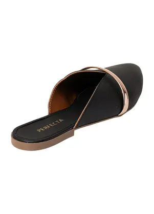 Perfecta - Mule Preto com Detalhe em Verniz - PERFECTA