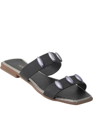 Rasteira (Preta) com Adereo Metalizado