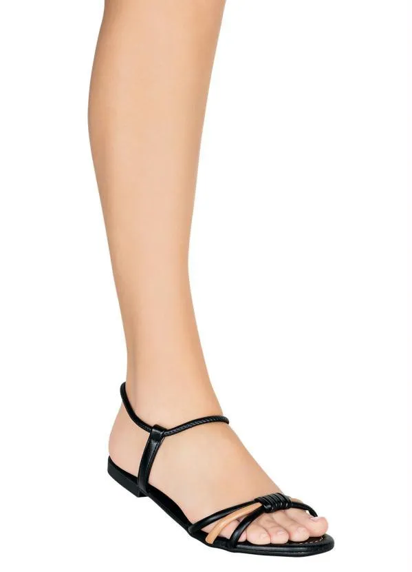 Moleca - Rasteirinha Moleca Preta em Sintético 4