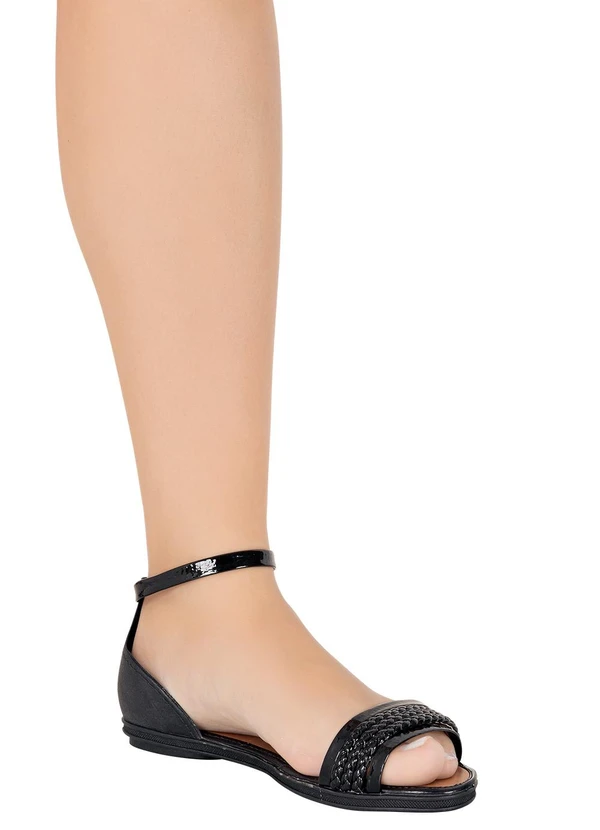 Perfecta - Rasteirinha Preto em Verniz 4