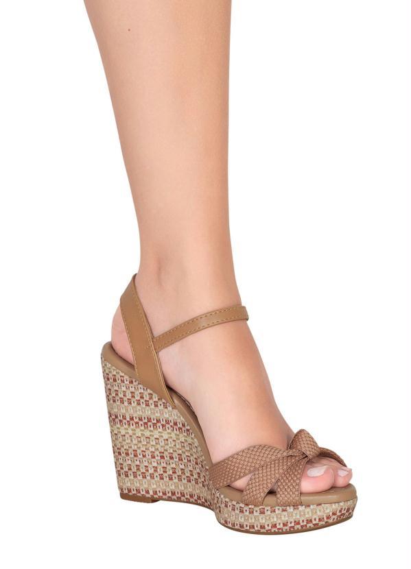 Moleca - Sandália Moleca Nude Modelo Anabela 4