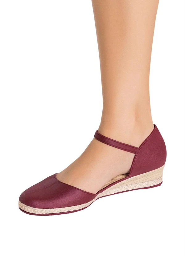 Perfecta - Sandália Anabela Bordô Salto Baixo 5