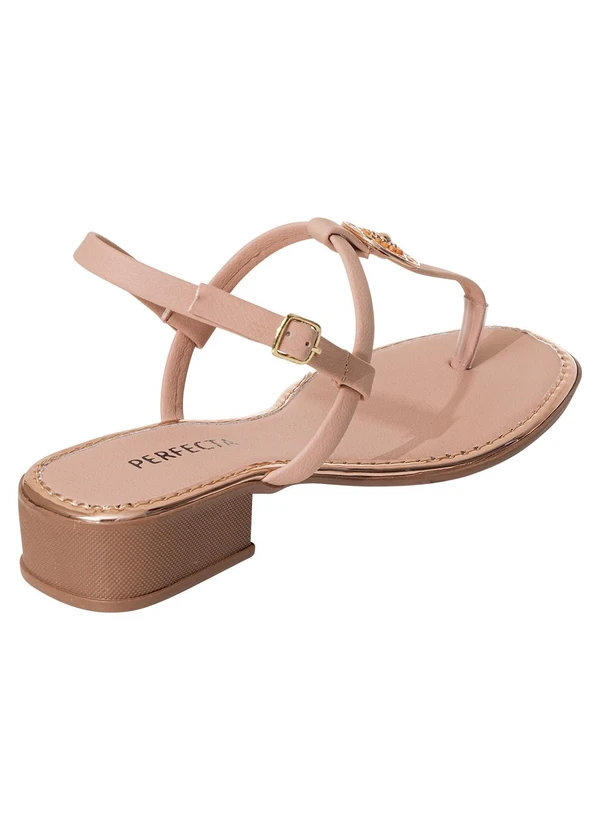 Perfecta - Sandália Bege com Adereço no Cabedal 2