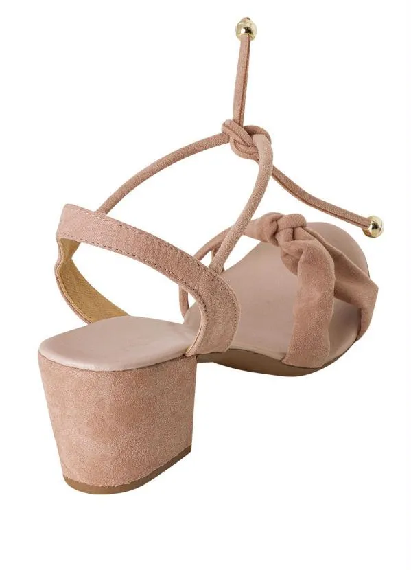 Perfecta - Sandália Bege em Camurça 2