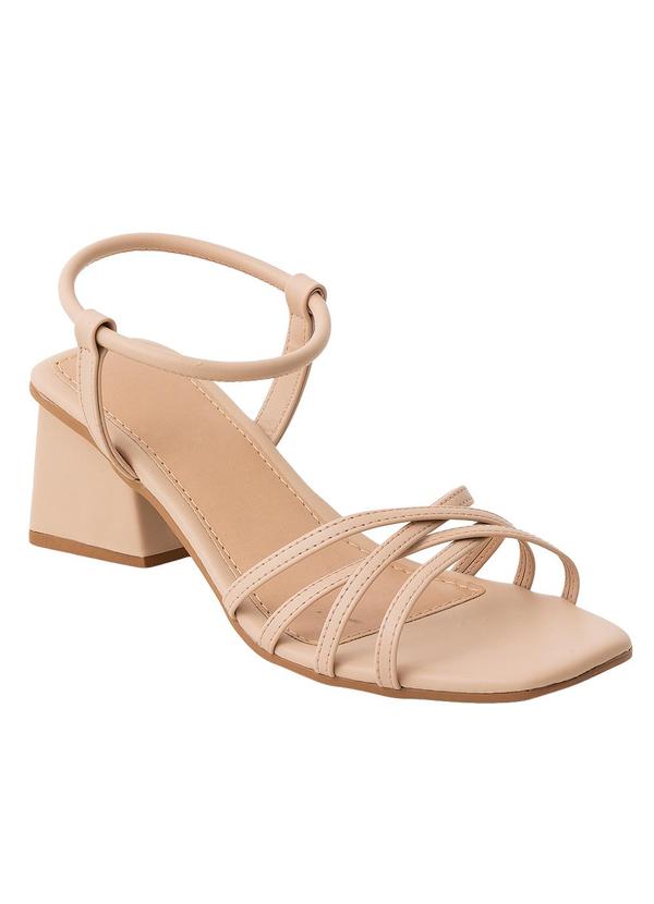 Sandlia (Bege) em Material Sinttico