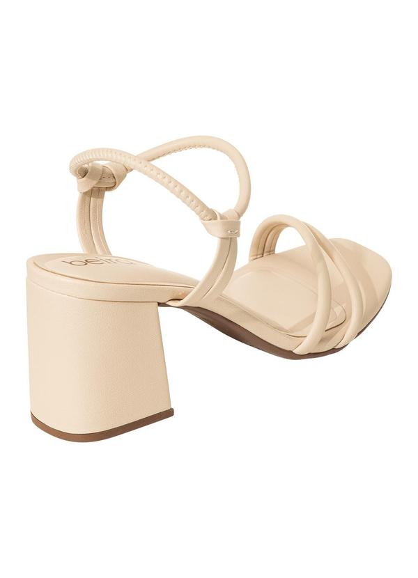 Beira Rio - Sandália Beira Rio Creme em Sintético 2