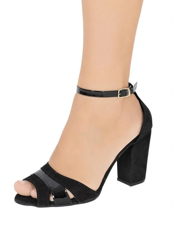 Perfecta - Sandália com Salto Quadrado Preta em Camurça 5