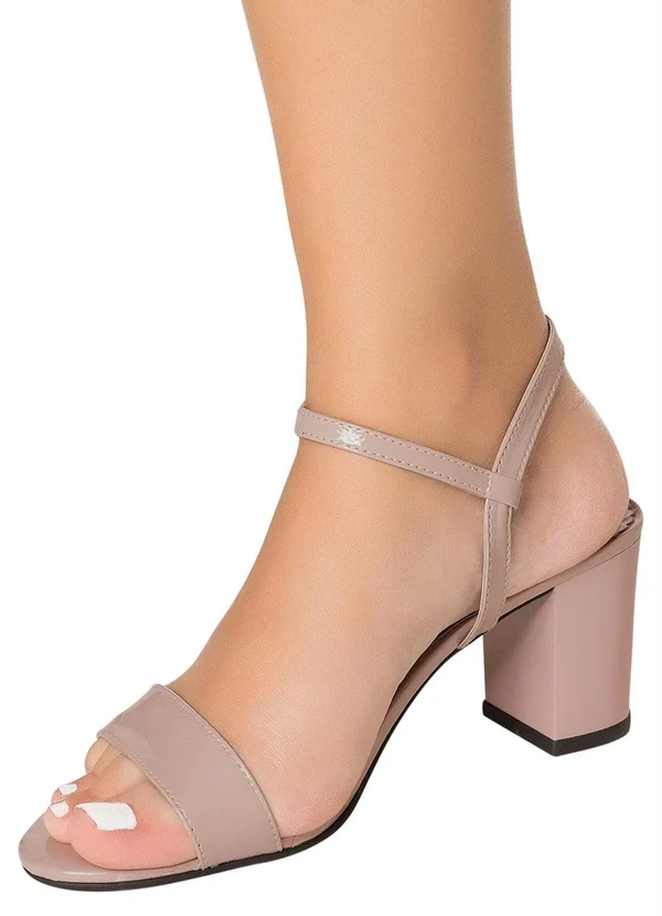 Perfecta - Sandália Creme Minimalista com Salto Quadrado 5