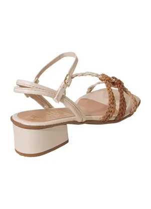 Perfecta - Sandália Off White com Tiras Trançadas - PERFECTA
