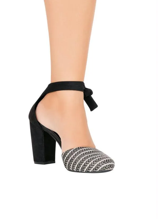 Perfecta - Sandália Preta com Amarração 6