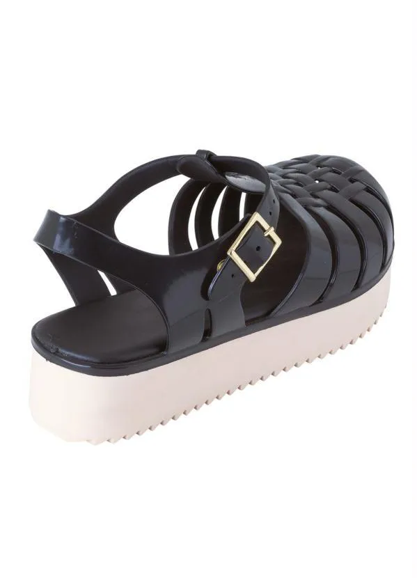 Perfecta - Sandália Preta com Solado Plataforma 2