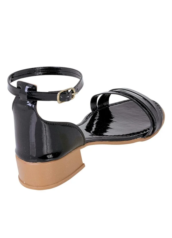 Perfecta - Sandália Preta com Verniz Traseira Fechada 2