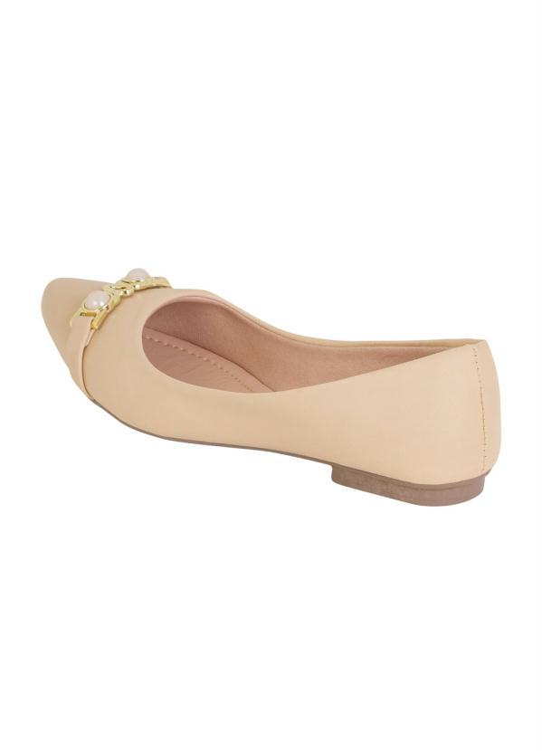 Outlet - Sapatilha Bege com Bico e Detalhe Dourado 2