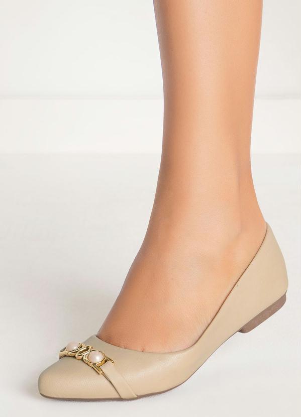Outlet - Sapatilha Bege com Bico e Detalhe Dourado 6