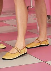 Sapatilha Moleca Mostarda