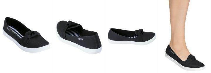 Sapatilha Preta com Detalhe em Tecido