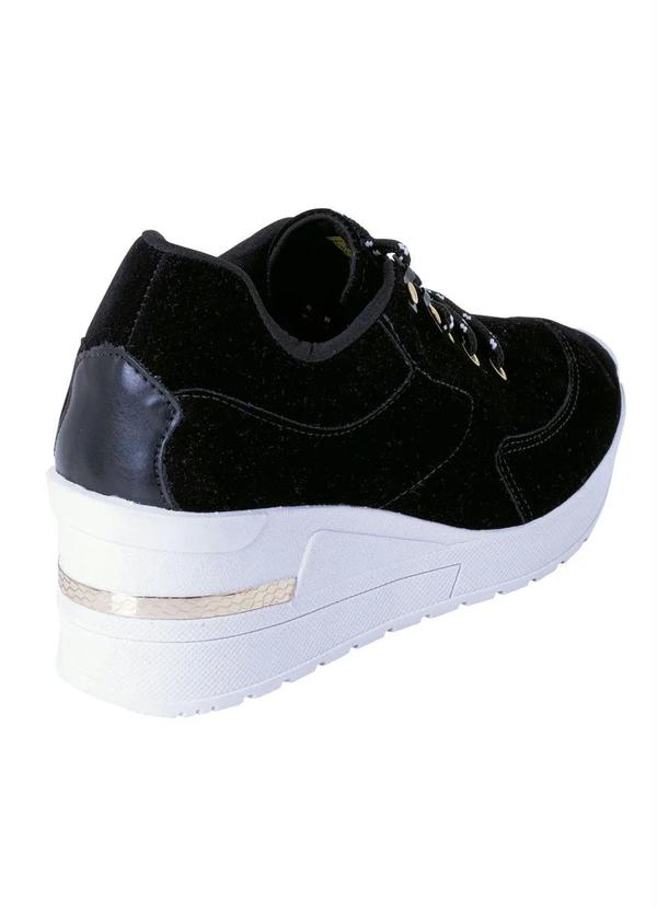 Outlet - Sneaker Preta em Camurça Sintética 2