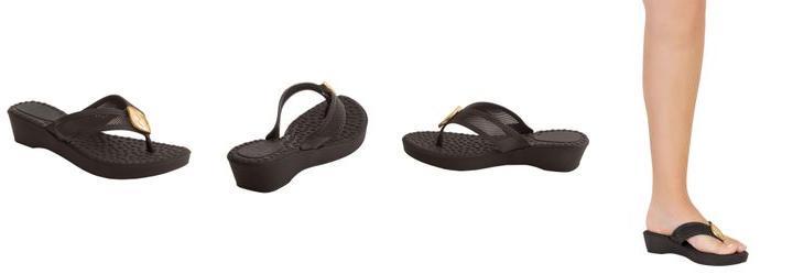 Tamanco Preto com Detalhe Dourado