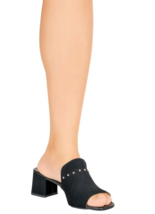 Perfecta - Tamanco Preto em Nobuck com Detalhe de Tachas 4