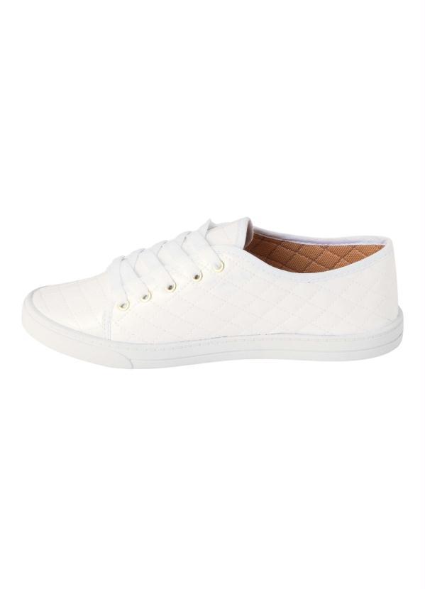 Outlet - Tênis Branco em Verniz Matelassê 3