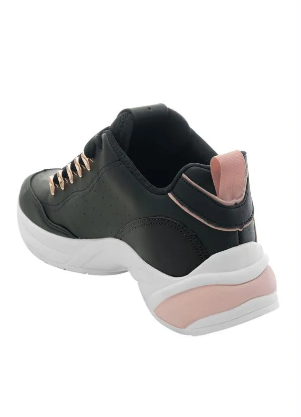 Perfecta - Tênis Preto com Adereços Dourados 2