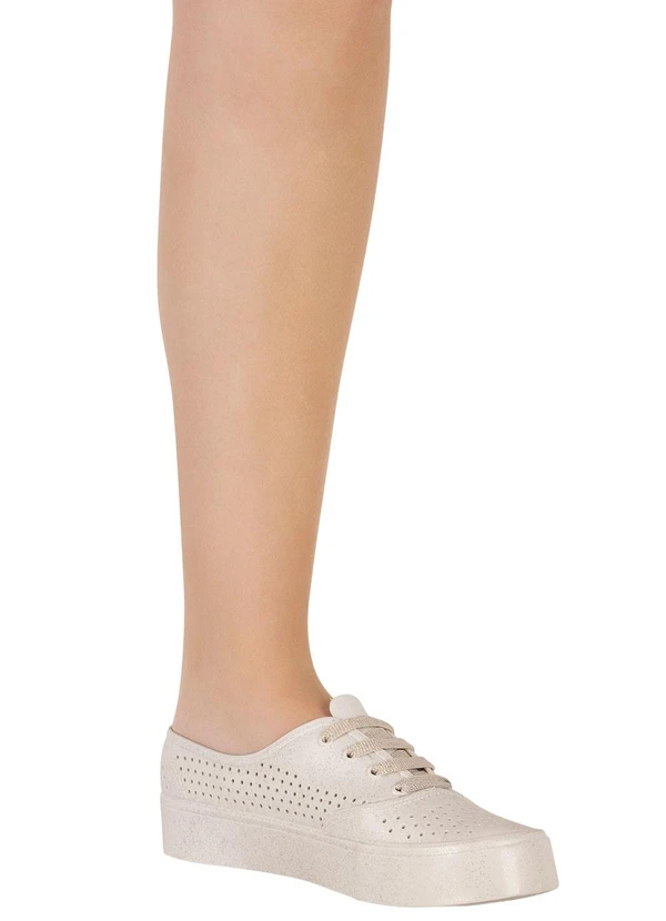 Perfecta - Tênis Casual Off White com Perfuros 4