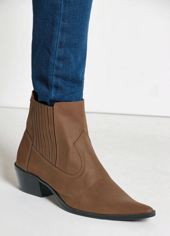 Outlet - Bota Marrom Bico Fino com Elástico 4