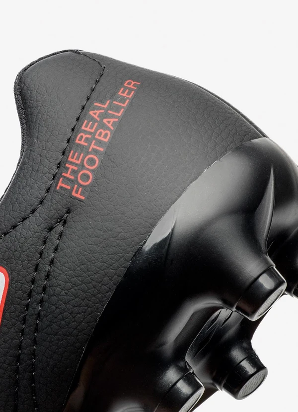 Umbro - Chuteira Umbro Campo Class Footballer Preta 6