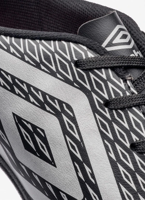 Umbro - Chuteira Umbro Society X-Diamond Preta 7
