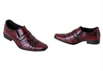 Sapato Bord em Verniz com Adereo