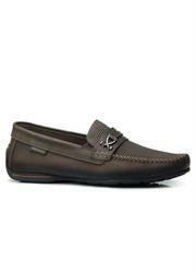 Sapato Pegada Cravo com Detalhe de Costura