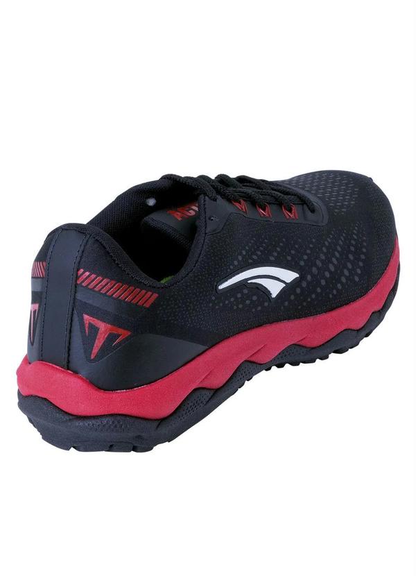 Outlet - Tênis Preto em Tecido Estampado 2