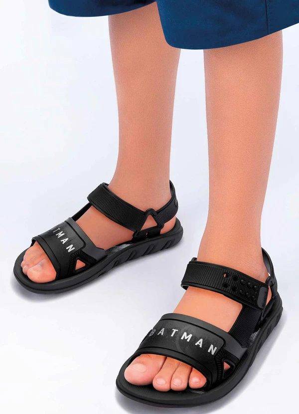 Grendene Kids - Sandália Liga da Justiça Operation Preta